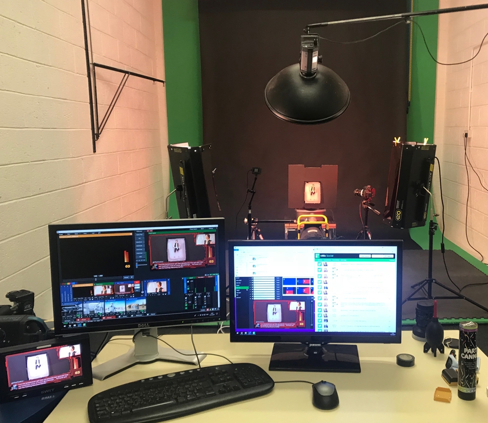 Podcast studio photo 1