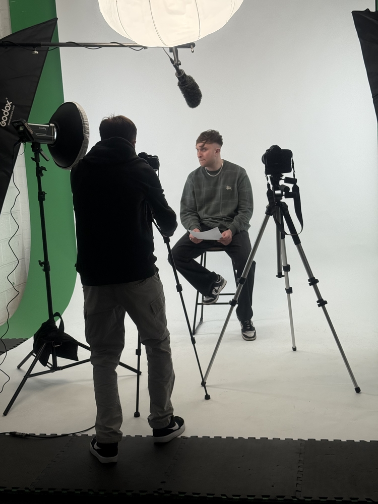 Podcast studio photo 4