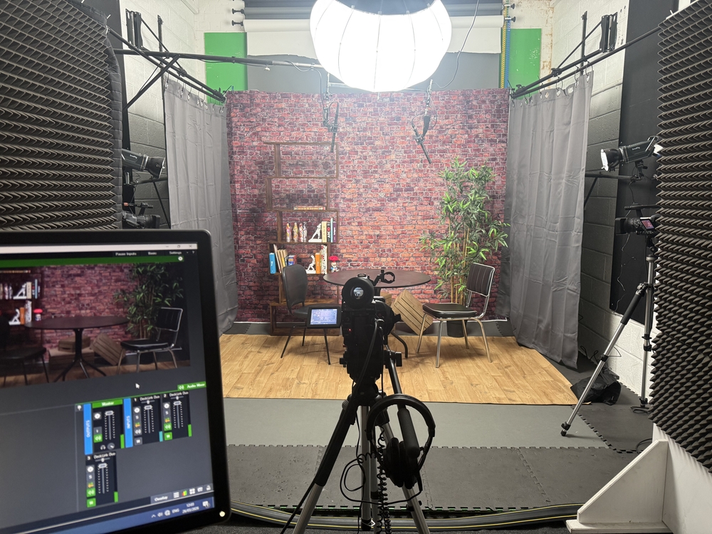 Podcast studio photo 6